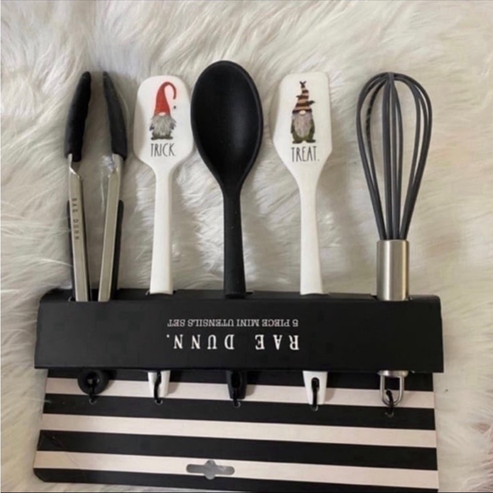 Rae Dunn Halloween TRICK TREAT Gnome 5 PC Mini Utensil Set